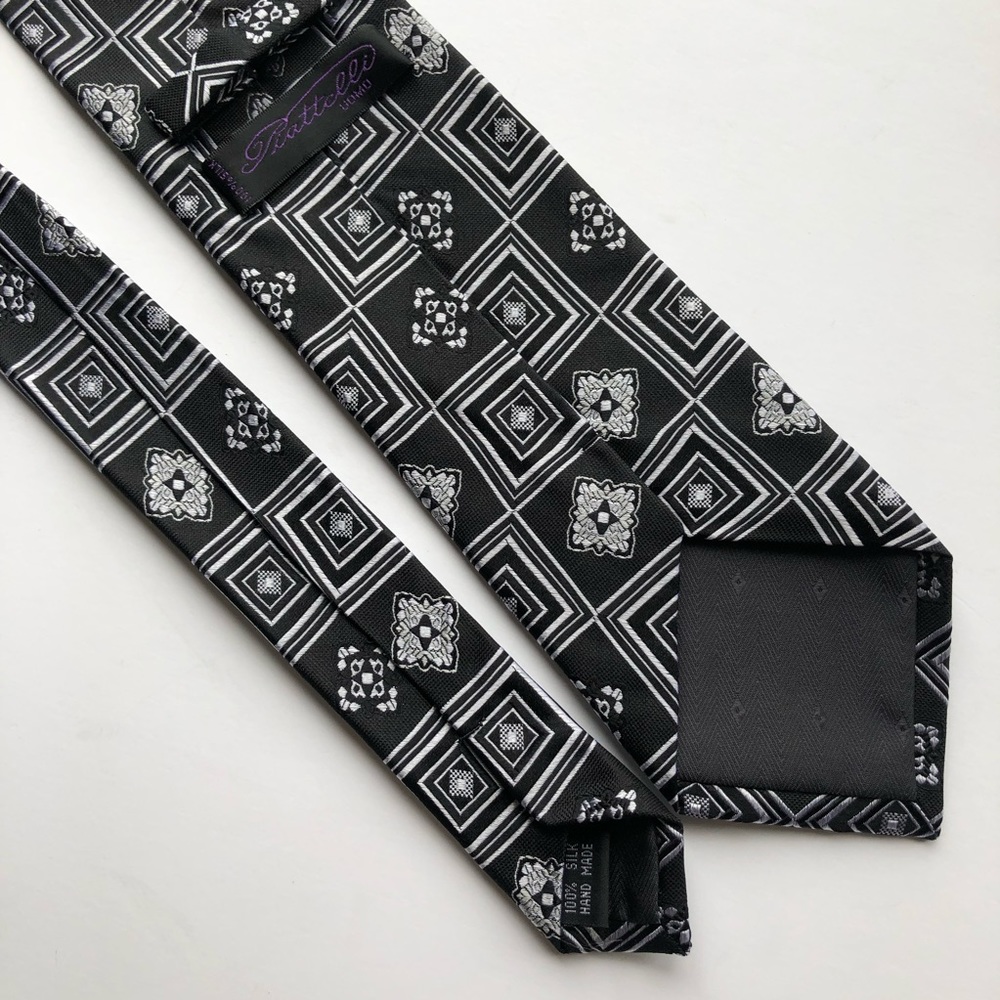 Piattelli Uomo Black and Silver 100% Silk Tile Tie - Picture 7 of 8